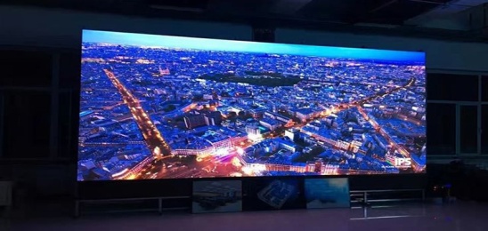 The Power of Transparent LED Screens: Dubai’s Innovative Approach to Advertising