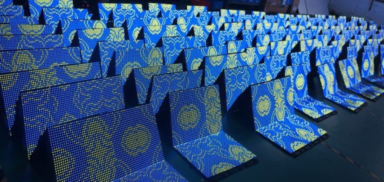 Flexible and Foldable LED Screens: Bending the Rules of Display Innovation